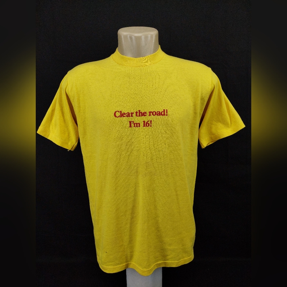 Vintage 80's Jerzees Printed T-Shirt "Clear the road!! I'm 16" ,Size:L ,Yellow